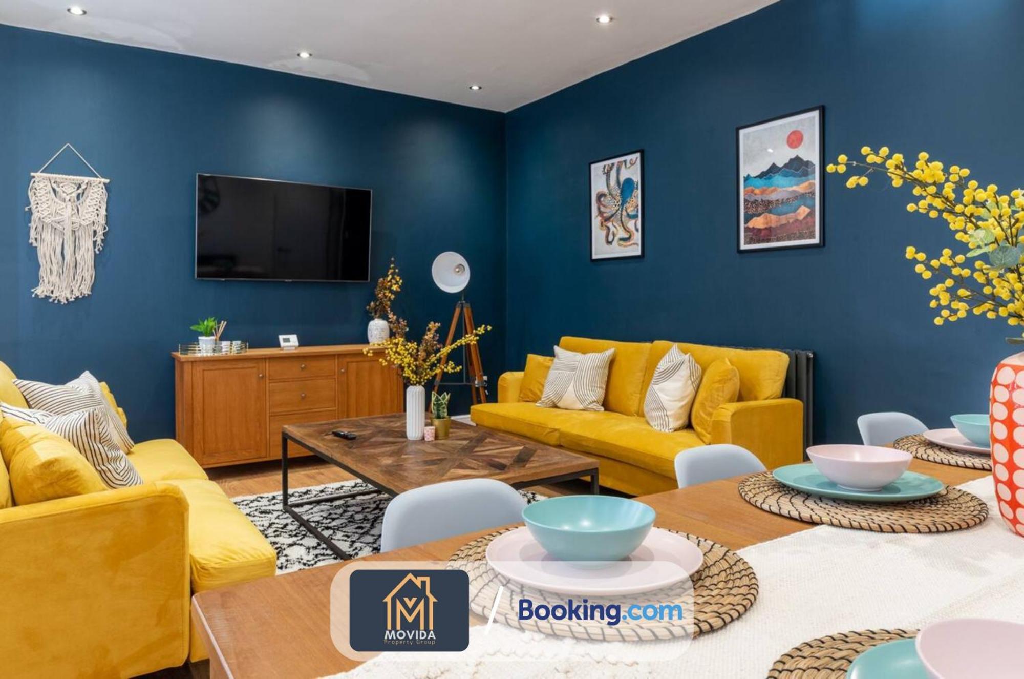 Central Elegant Three Bed Duplex By Movida Property Group Short Lets & Serviced Accommodation ฮาร์โรเกต ภายนอก รูปภาพ