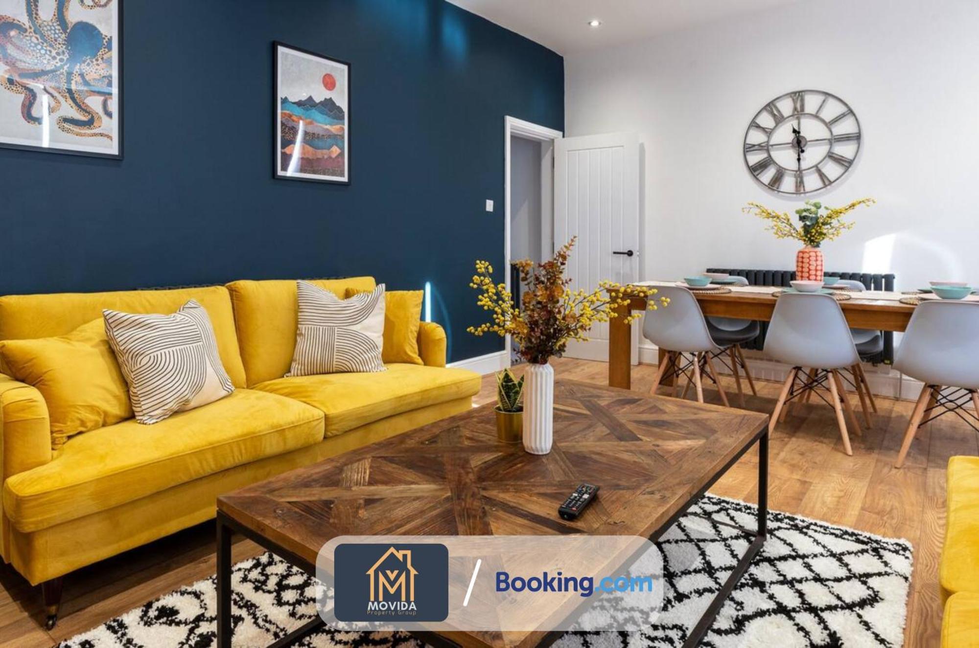 Central Elegant Three Bed Duplex By Movida Property Group Short Lets & Serviced Accommodation ฮาร์โรเกต ภายนอก รูปภาพ