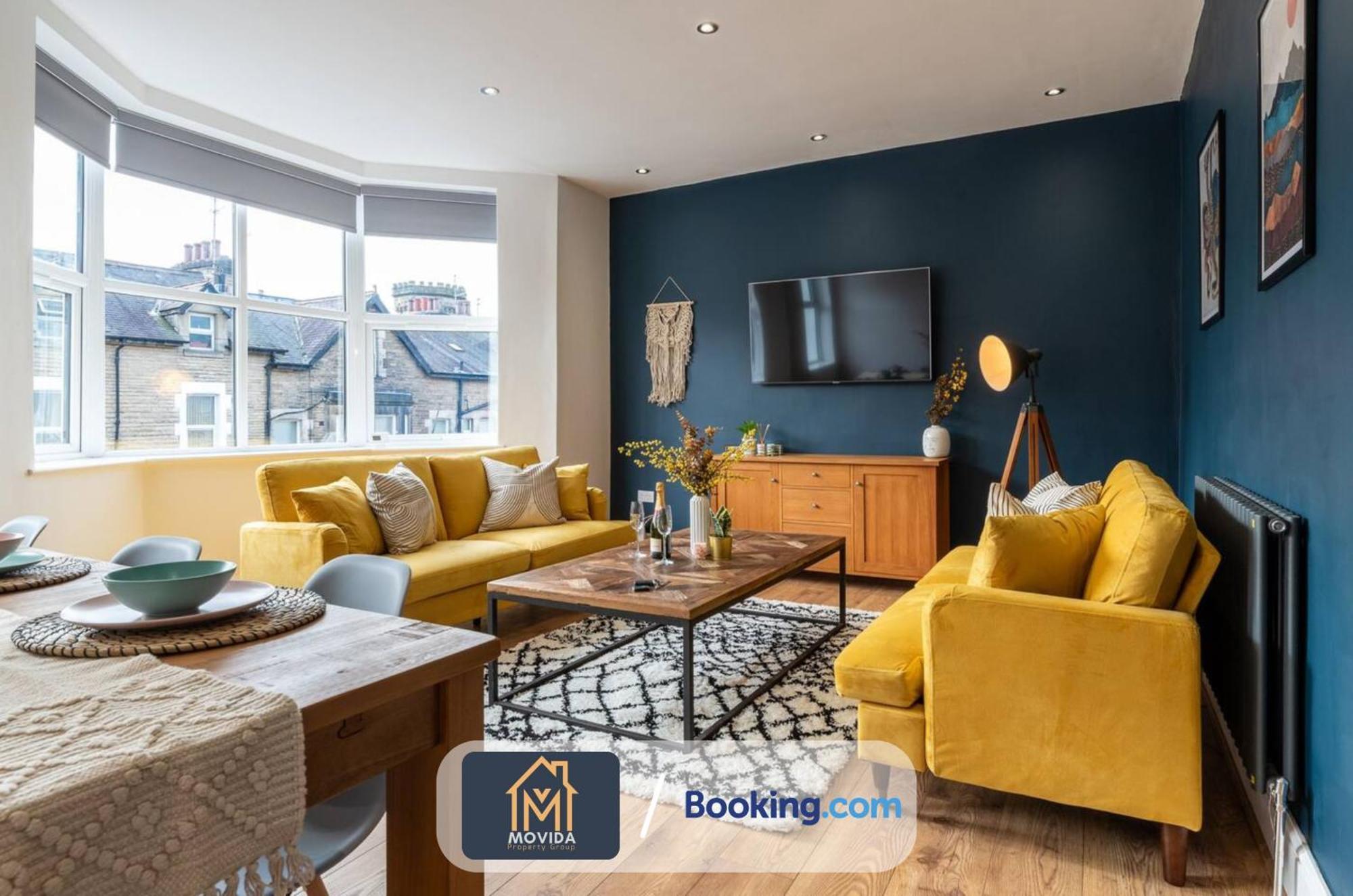 Central Elegant Three Bed Duplex By Movida Property Group Short Lets & Serviced Accommodation ฮาร์โรเกต ภายนอก รูปภาพ